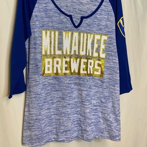 Milwaukee Brewers women’s top size L